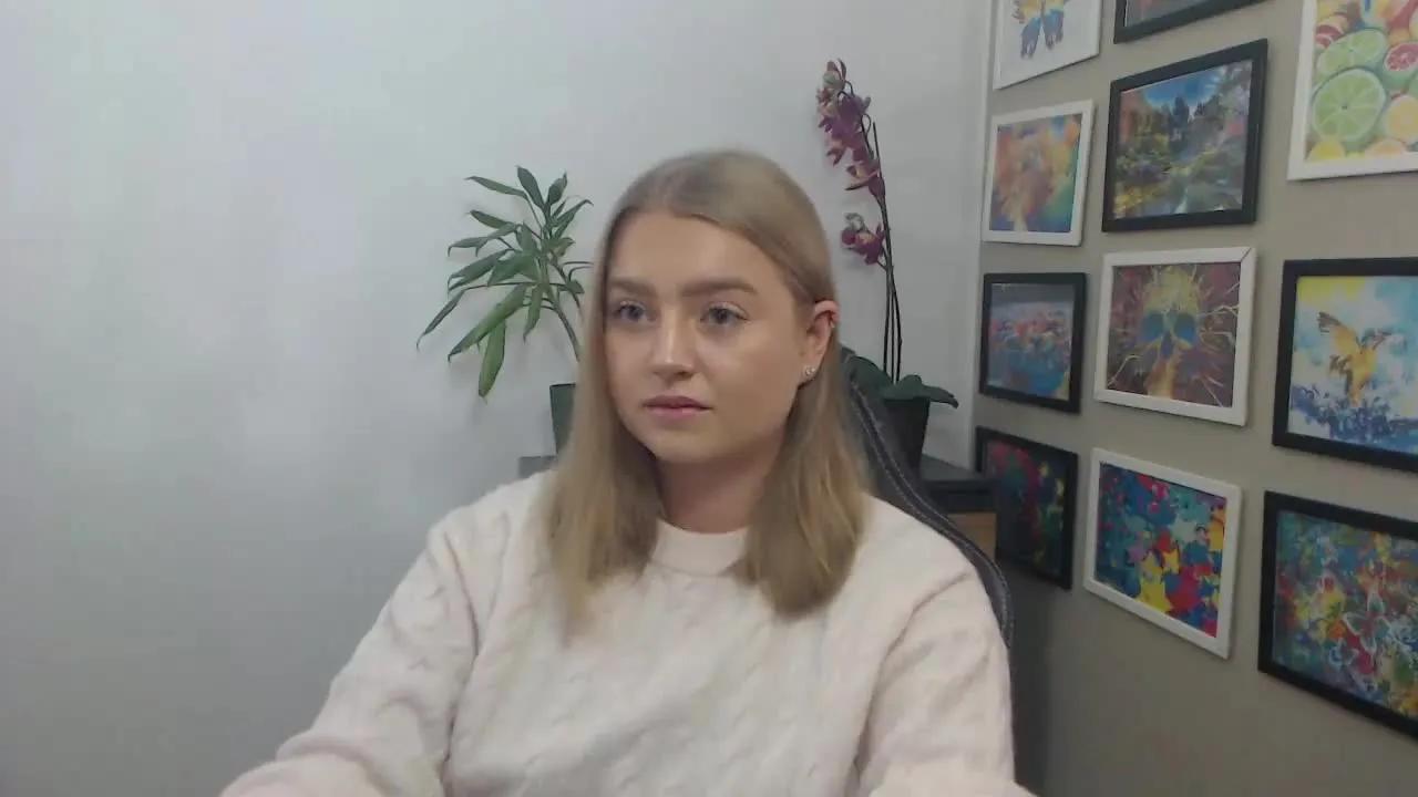 littleERICA — Freechat on Streamray