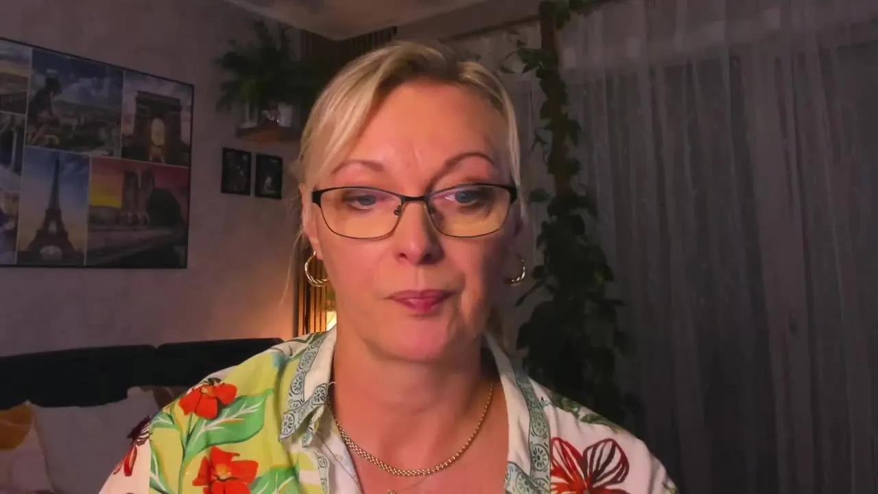 Offline LUXvanessa on Streamray