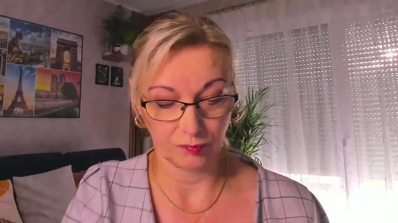 Offline LUXvanessa on Streamray