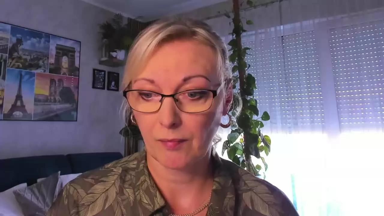 Offline LUXvanessa on Streamray