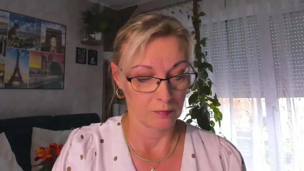 Offline LUXvanessa on Streamray