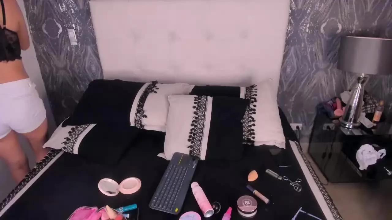 Offline MahiaRose on Streamray