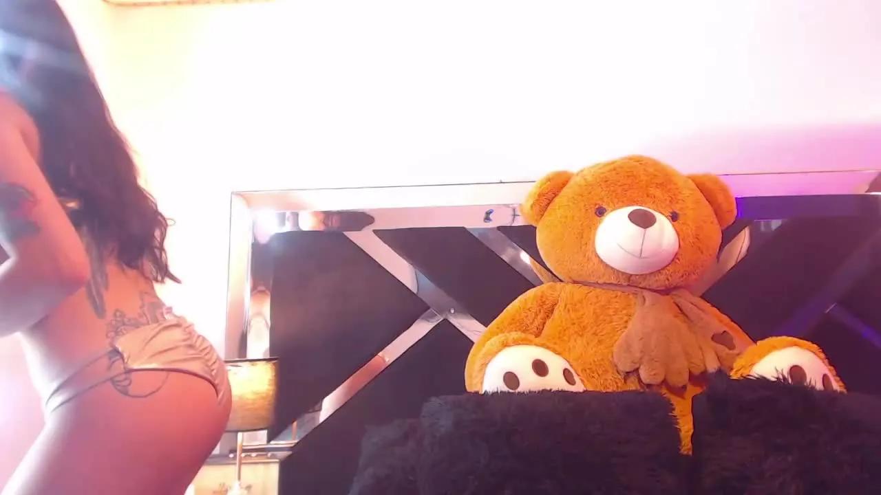 Offline Maria_Moon on Streamray