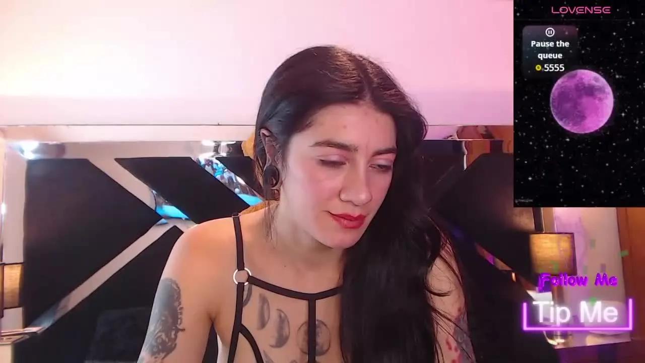 Offline Maria_Moon on Streamray