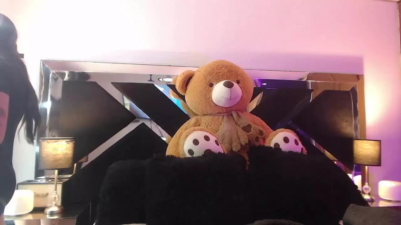 Offline Maria_Moon on Streamray