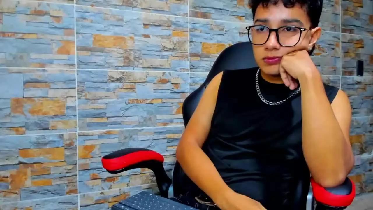 Offline maxwilliams on Streamray