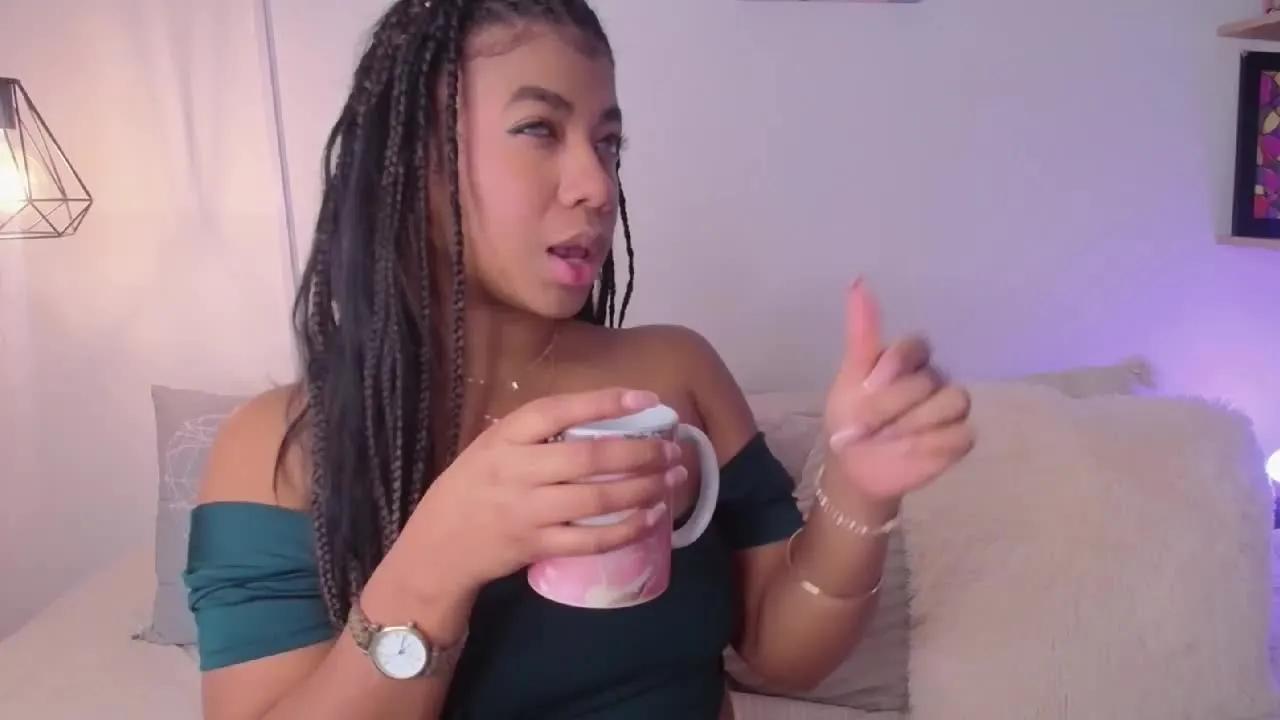 Offline Megan_Brown on Streamray