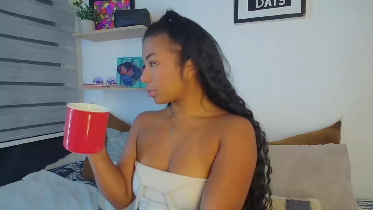 Offline Megan_Brown on Streamray