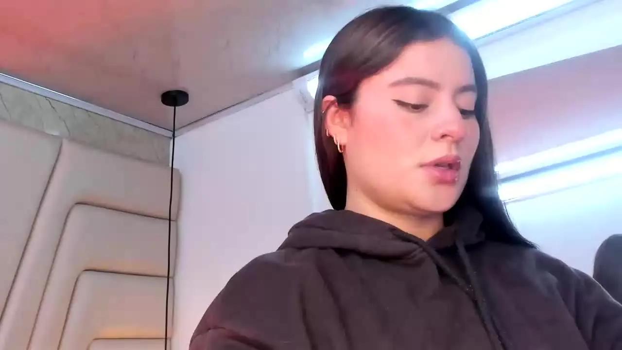 Offline MonserrattMiller on Streamray