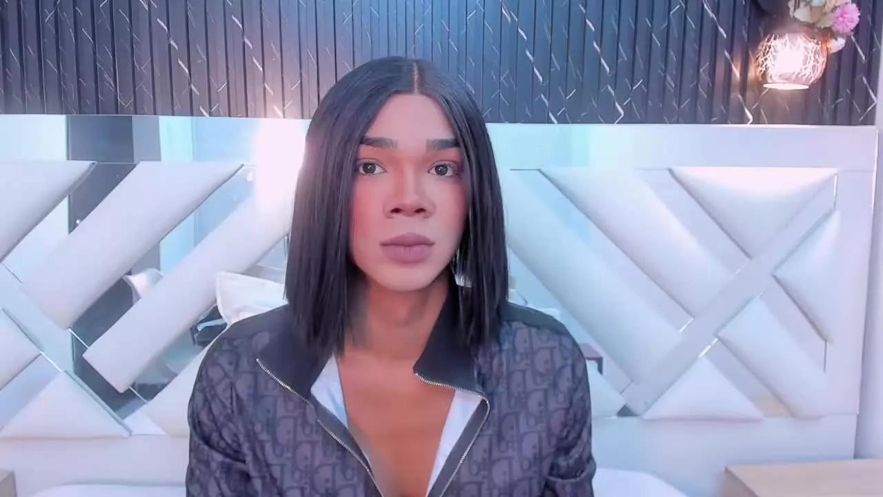 Offline Naomi_Steward on Streamray