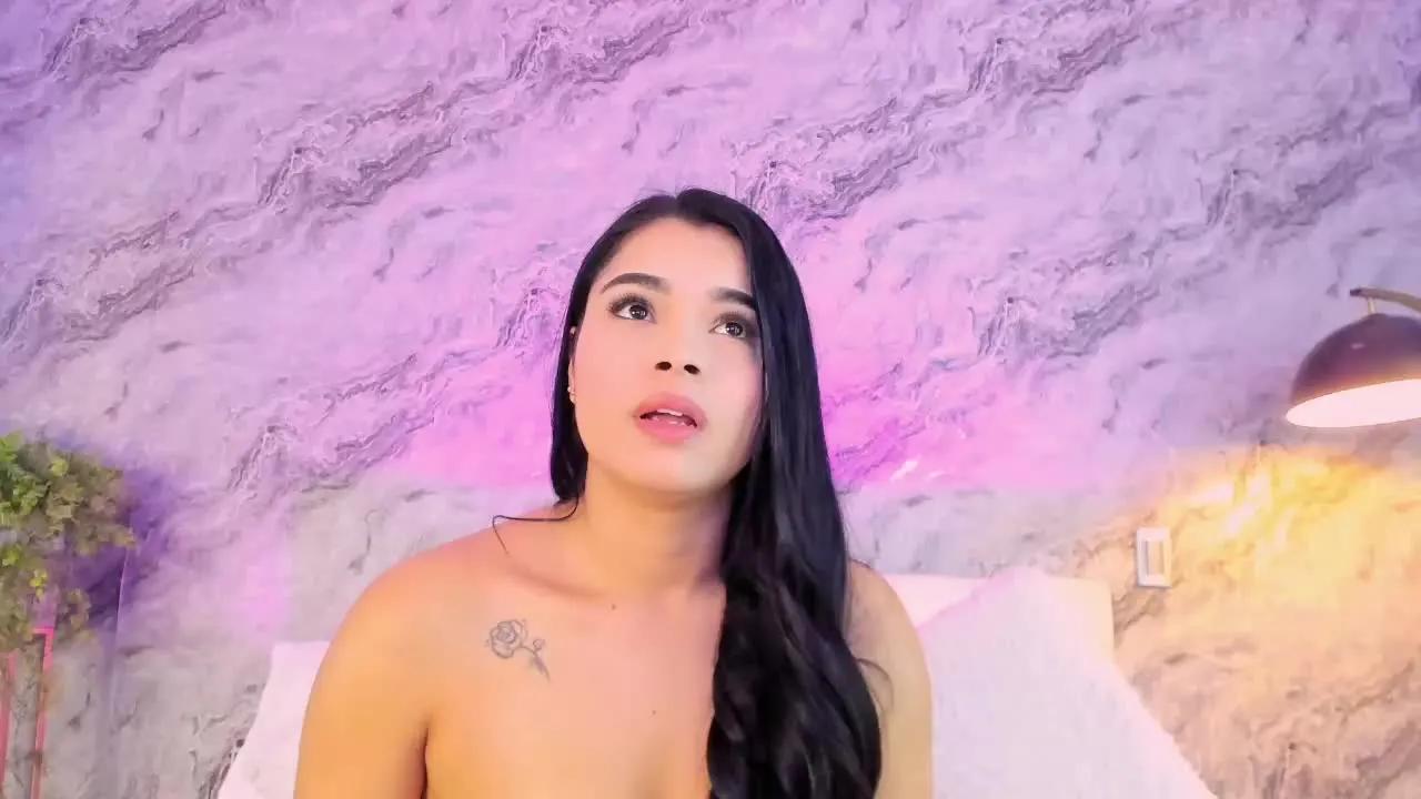 Offline RoxanneShelby on Streamray