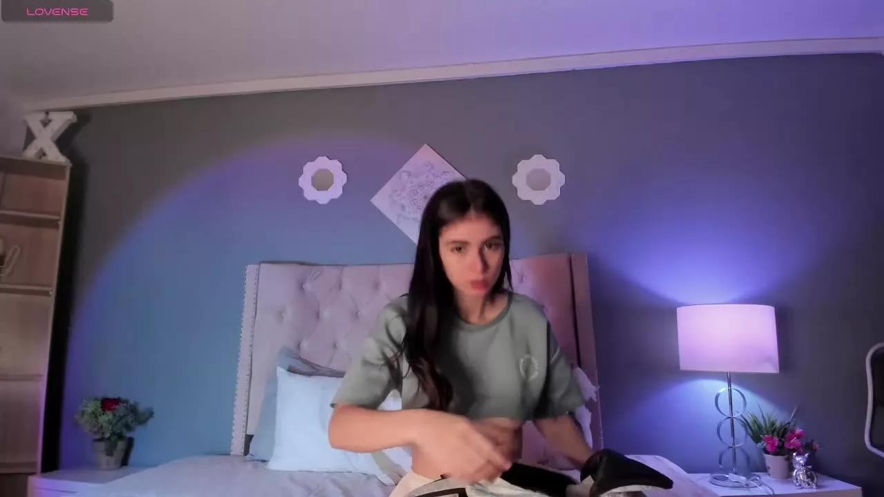 Offline SaradaParker on Streamray