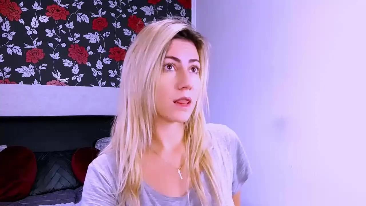 Offline SelenaBlais on Streamray