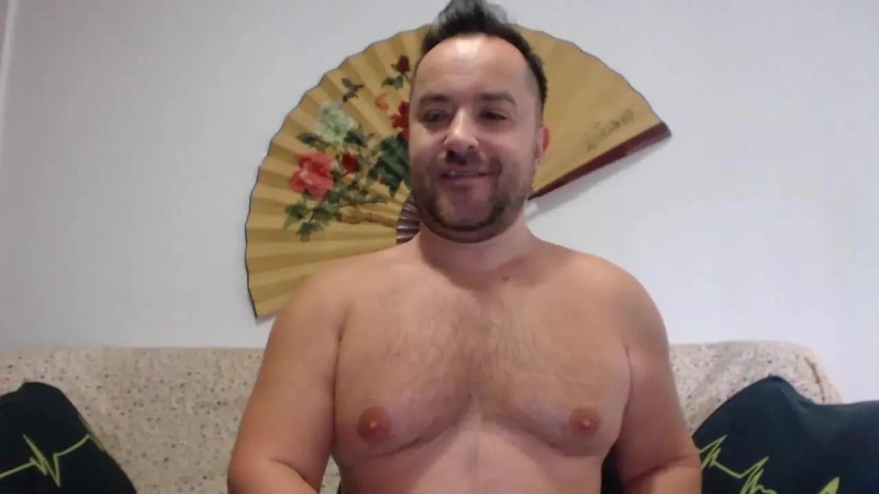 Group Stud10inch on Streamray