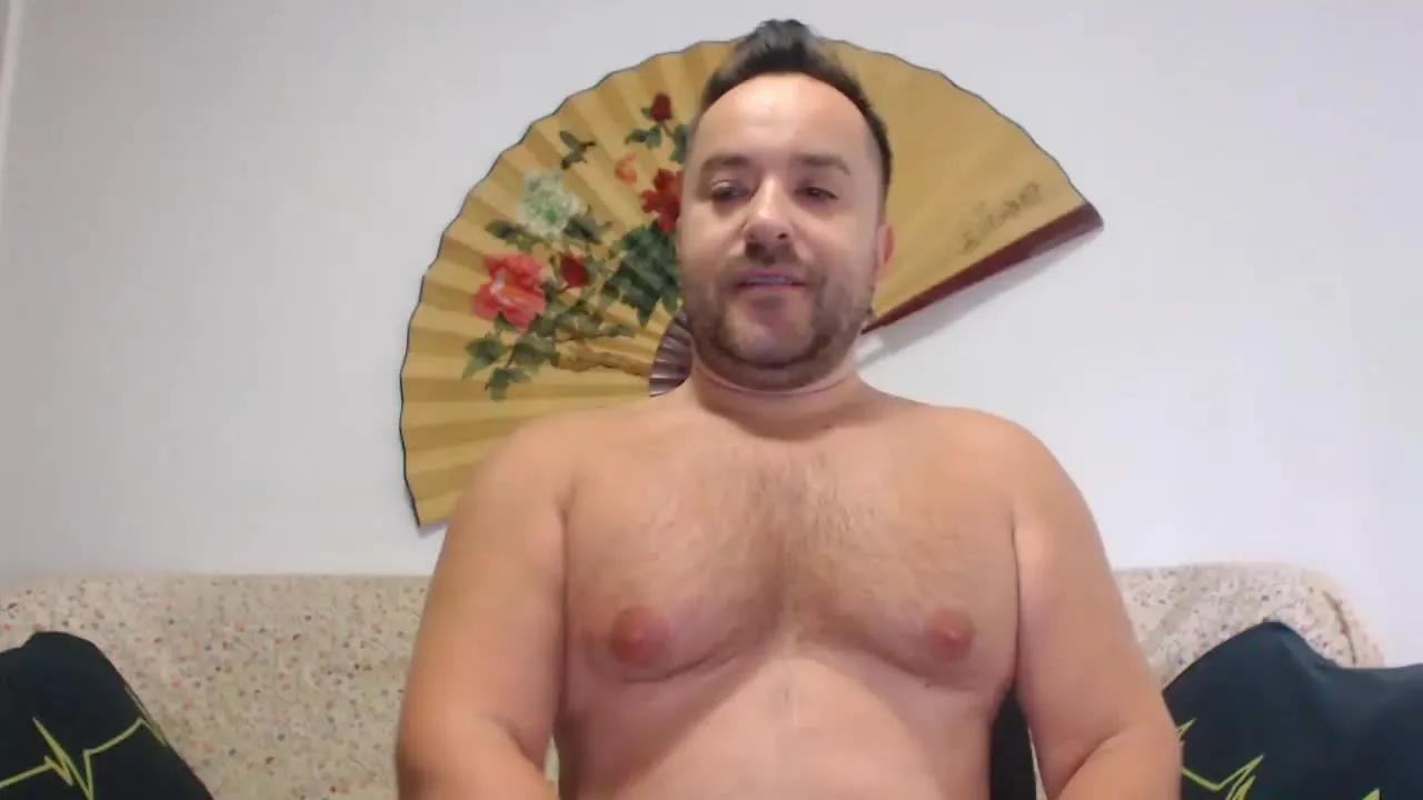 Group Stud10inch on Streamray