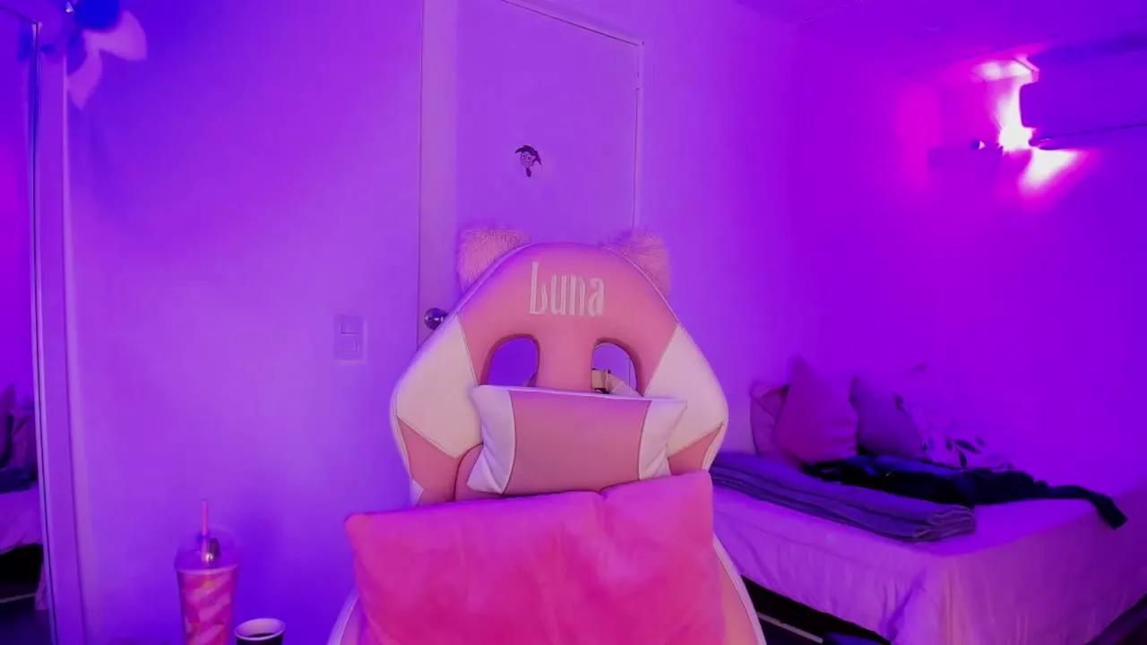 Freechat Succubus_Dolly on Streamray