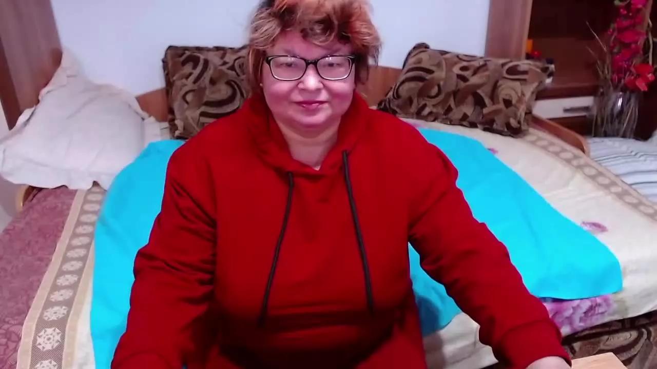 Offline UrSweetKarina on Streamray