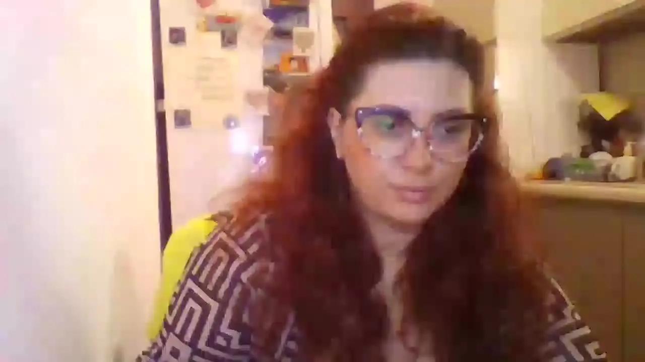 Offline VelvetPurple on Streamray