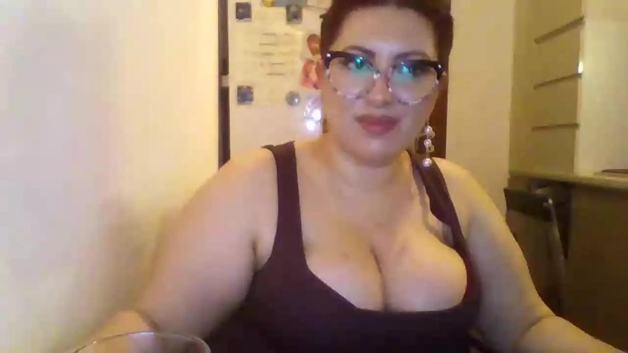 Offline VelvetPurple on Streamray