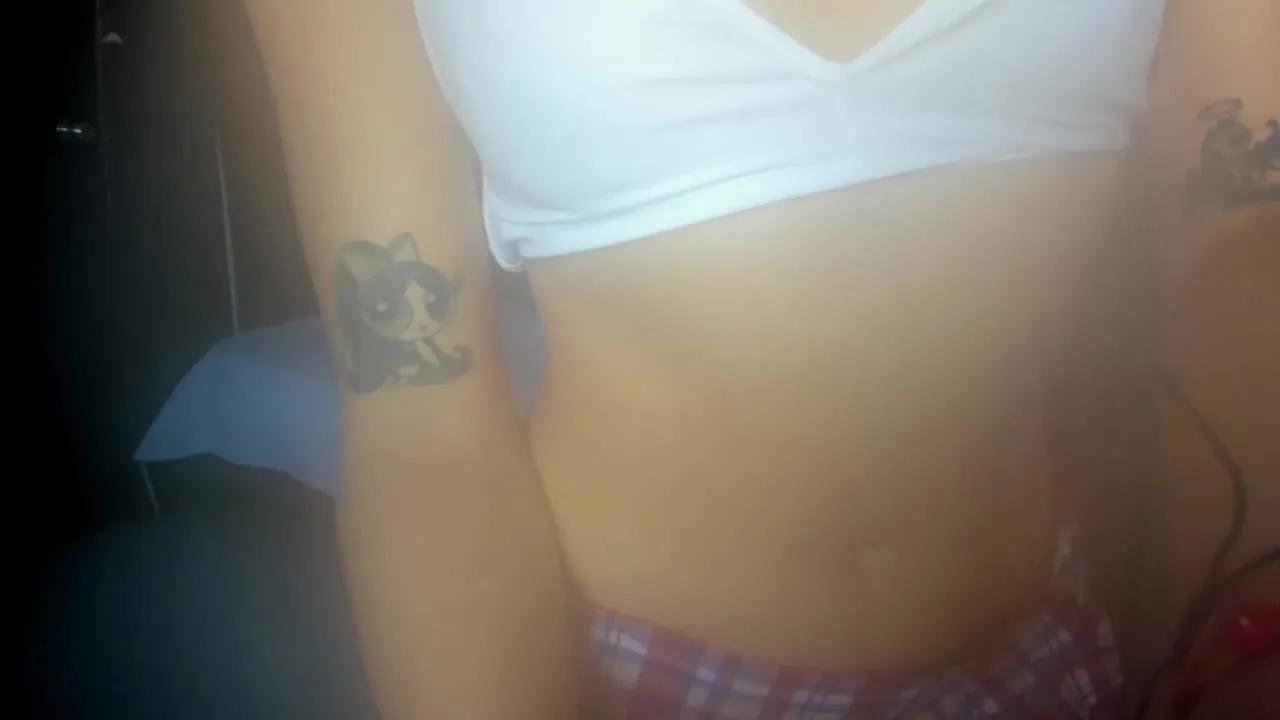 Offline VeronicaWylde on Streamray