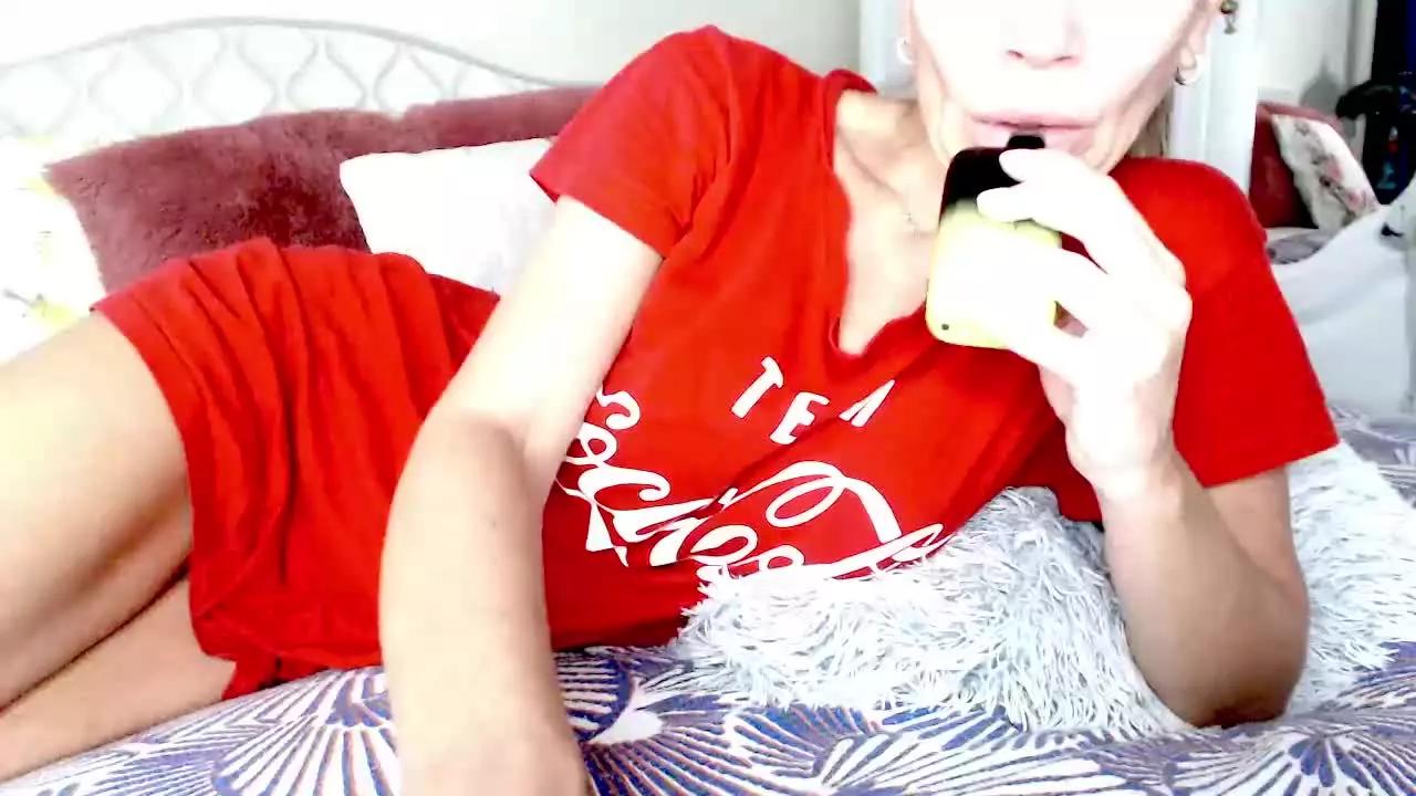 Offline Yes_Maam on Streamray