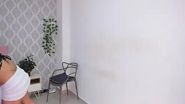 Freechat ada_sienna on StripChat