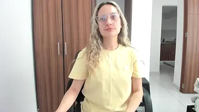 Freechat Adele_johnsonn1 on StripChat