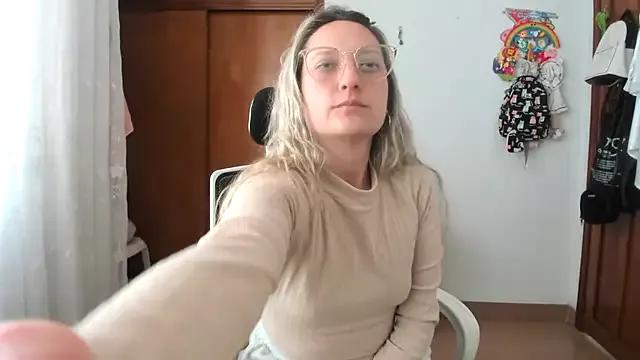 Freechat Adele_johnsonn1 on StripChat