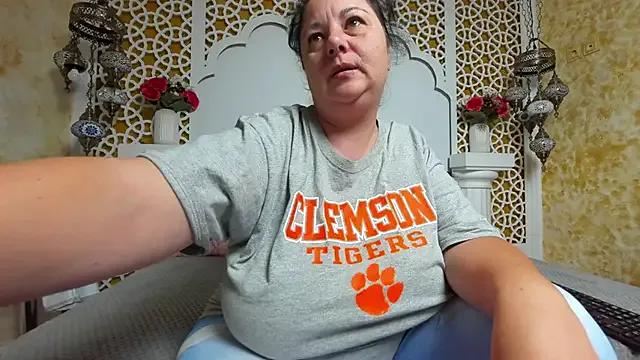 Freechat AleshaArabian on StripChat