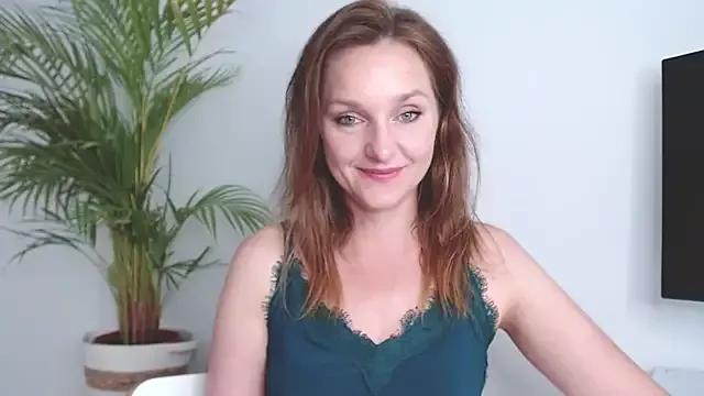 Freechat AliciaDesire on StripChat