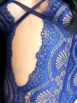 StripChat AshleeyPrincess is Freechat AshleeyPrincess — Erotic massage to my breasts with oil