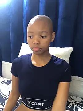 Freechat BondiBitch on StripChat