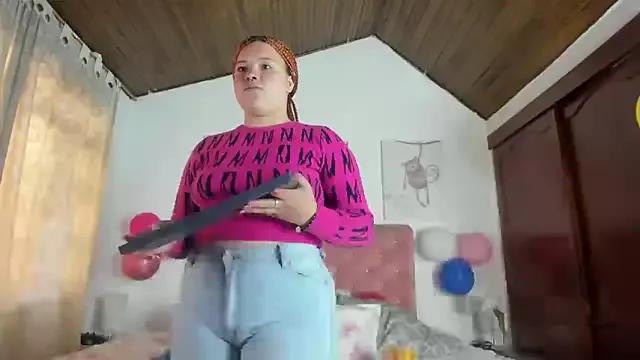 Freechat CelessteRedds on StripChat