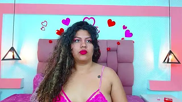 Freechat CloeStron on StripChat