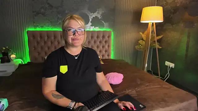 Avatar of CurlyDreams