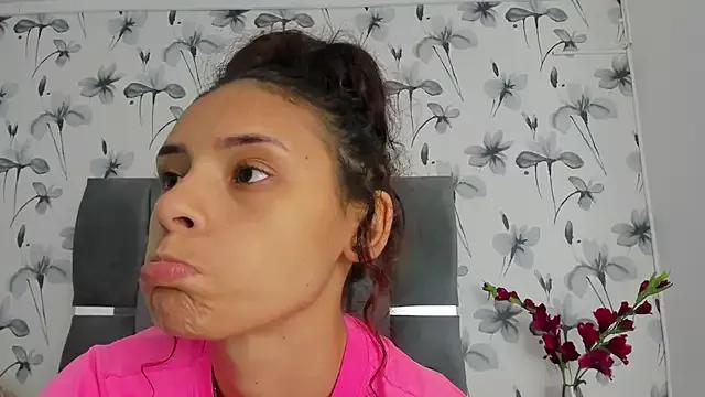 Freechat Ehotloveaxxx on StripChat