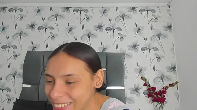 Freechat Ehotloveaxxx on StripChat