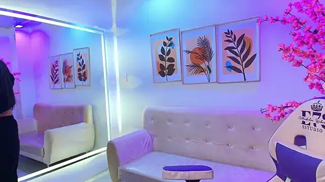 Freechat Gabriela_milani on StripChat