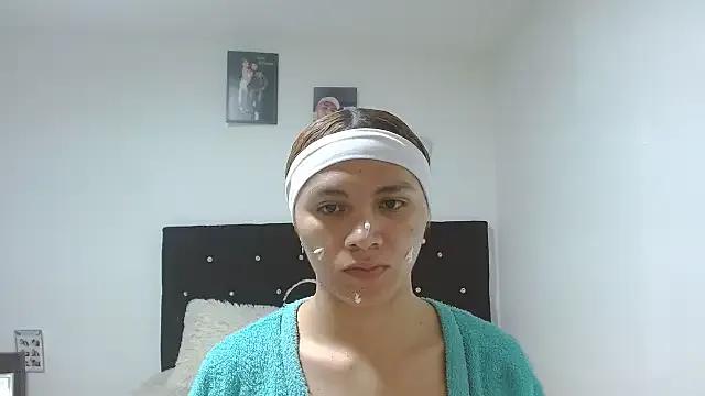 Freechat giuliana_andrade on StripChat