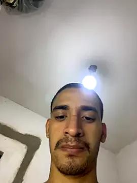 Freechat ikaro21 on StripChat