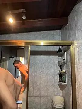 Freechat ikaro21 on StripChat