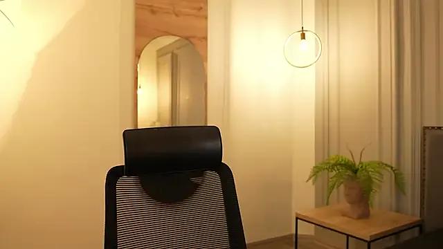 StripChat IrisBaker is Freechat IrisBaker — flash my big tits