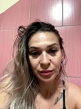 Freechat iSelena on StripChat