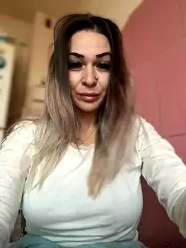 Freechat iSelena on StripChat