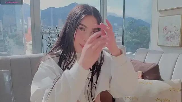 Freechat Ivanna_West on StripChat