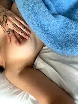 Freechat Kitty5348 on StripChat