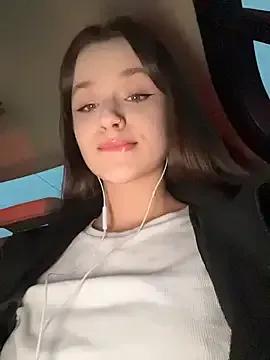 StripChat KittyQueeny is Freechat KittyQueeny — Slide finger in tight ass hole