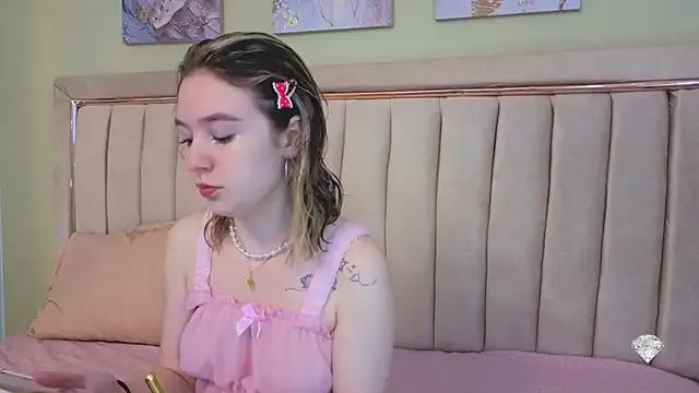 StripChat Lucia_Copper is Freechat Lucia_Copper — masturbation show