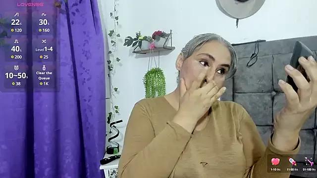 Freechat mature_gold on StripChat