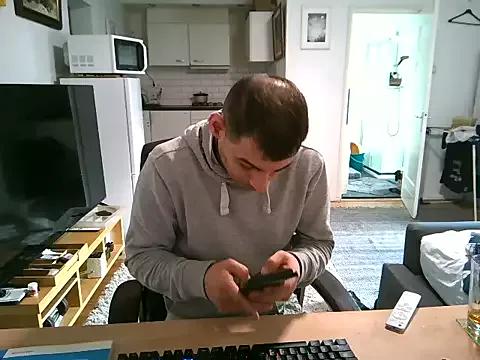 Freechat mihaimichael on StripChat